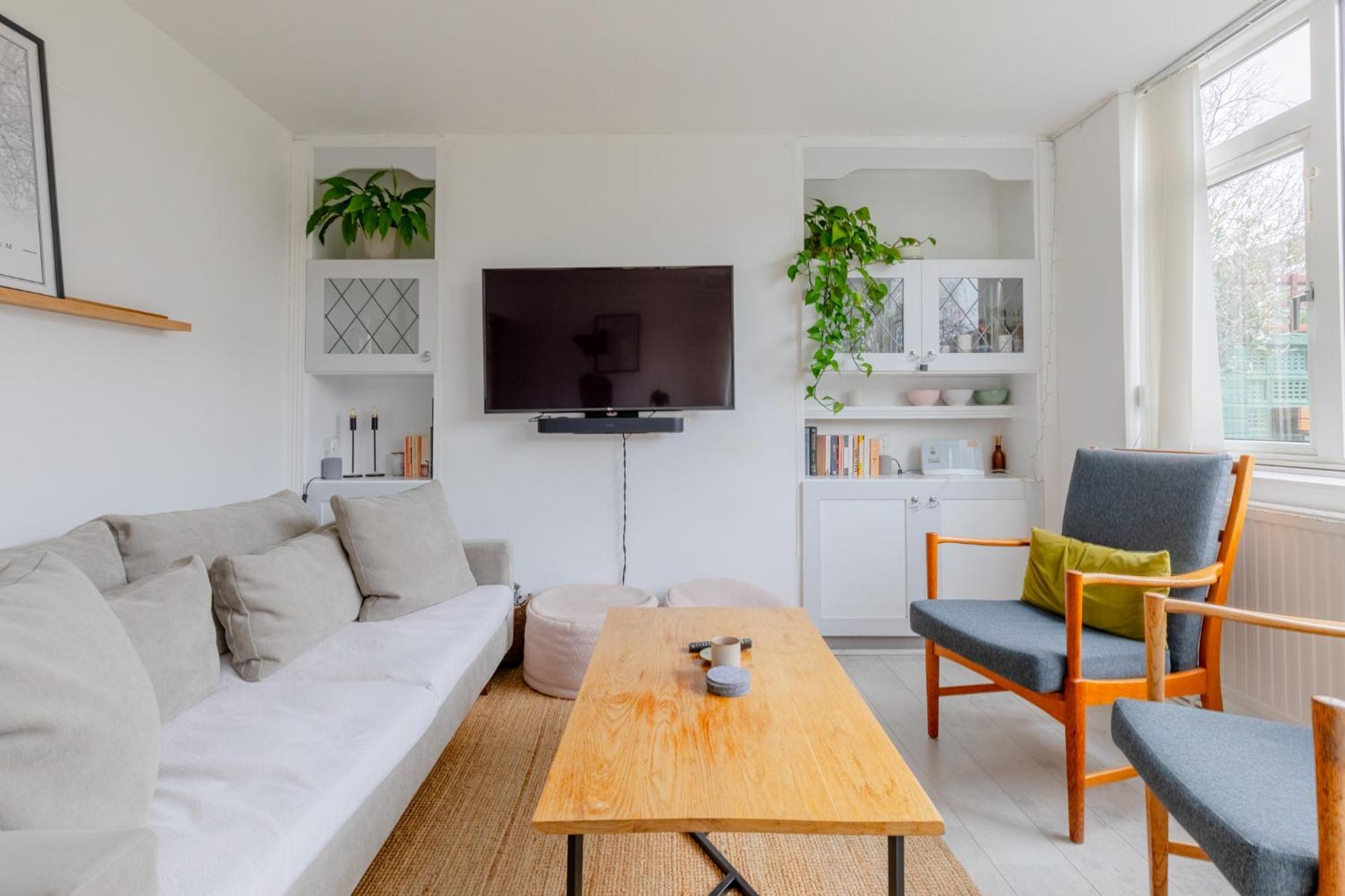 Stylish 2bd With Private Garden Nine Elms * Londra